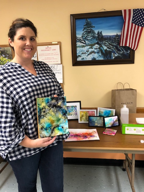 Anne Hoffstatter demonstrates Alcohol Ink Abstracts on Aug. 6, 2019